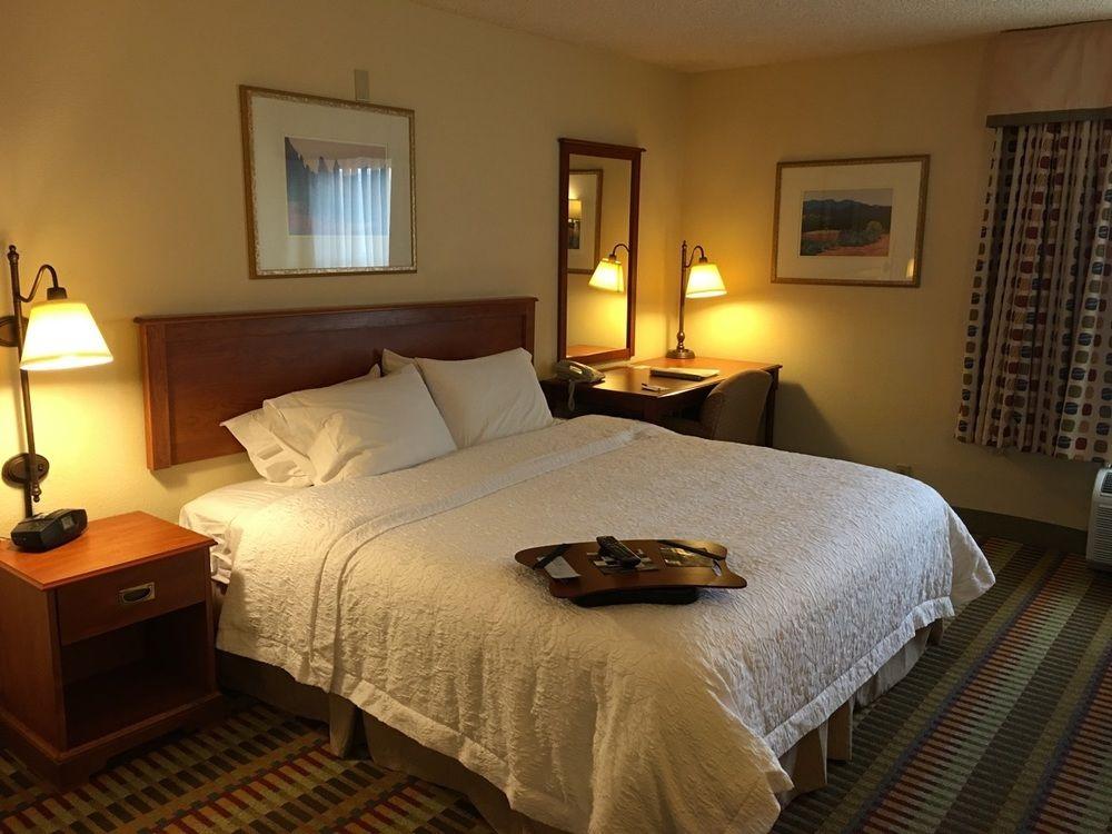 Hampton Inn Phoenix-צ'נדלר מראה חיצוני תמונה