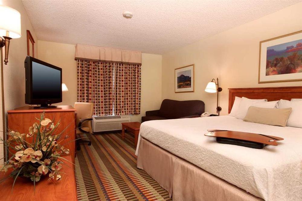 Hampton Inn Phoenix-צ'נדלר חדר תמונה