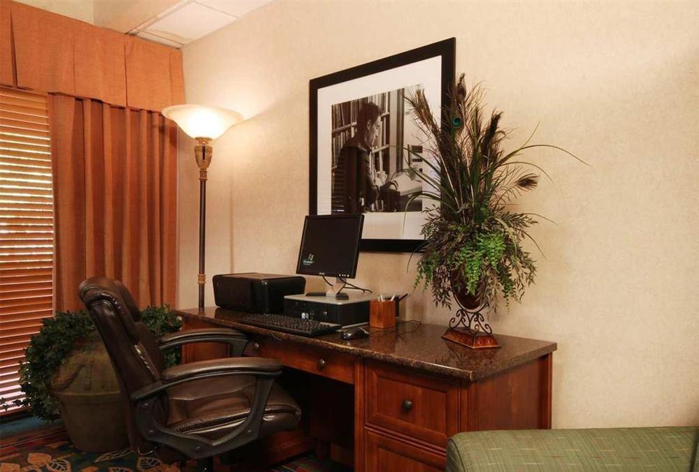 Hampton Inn Phoenix-צ'נדלר חדר תמונה