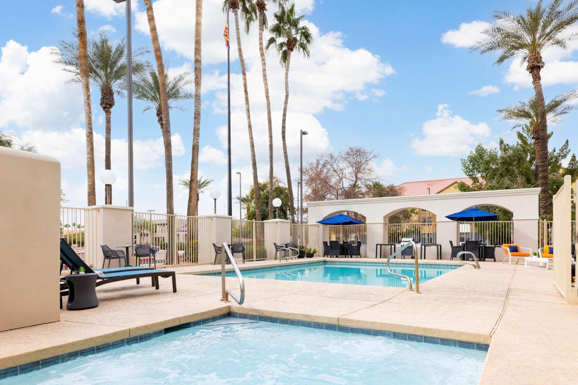 Hampton Inn Phoenix-צ'נדלר מראה חיצוני תמונה