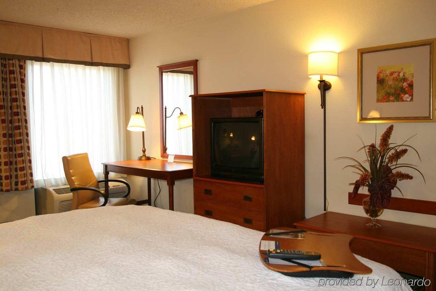 Hampton Inn Phoenix-צ'נדלר חדר תמונה