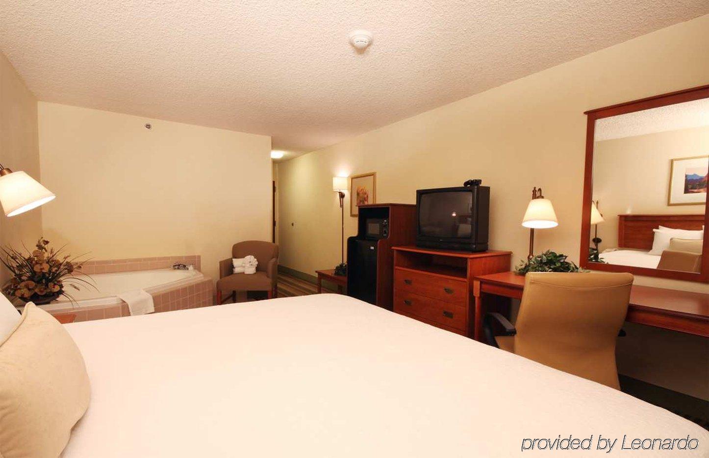 Hampton Inn Phoenix-צ'נדלר מראה חיצוני תמונה