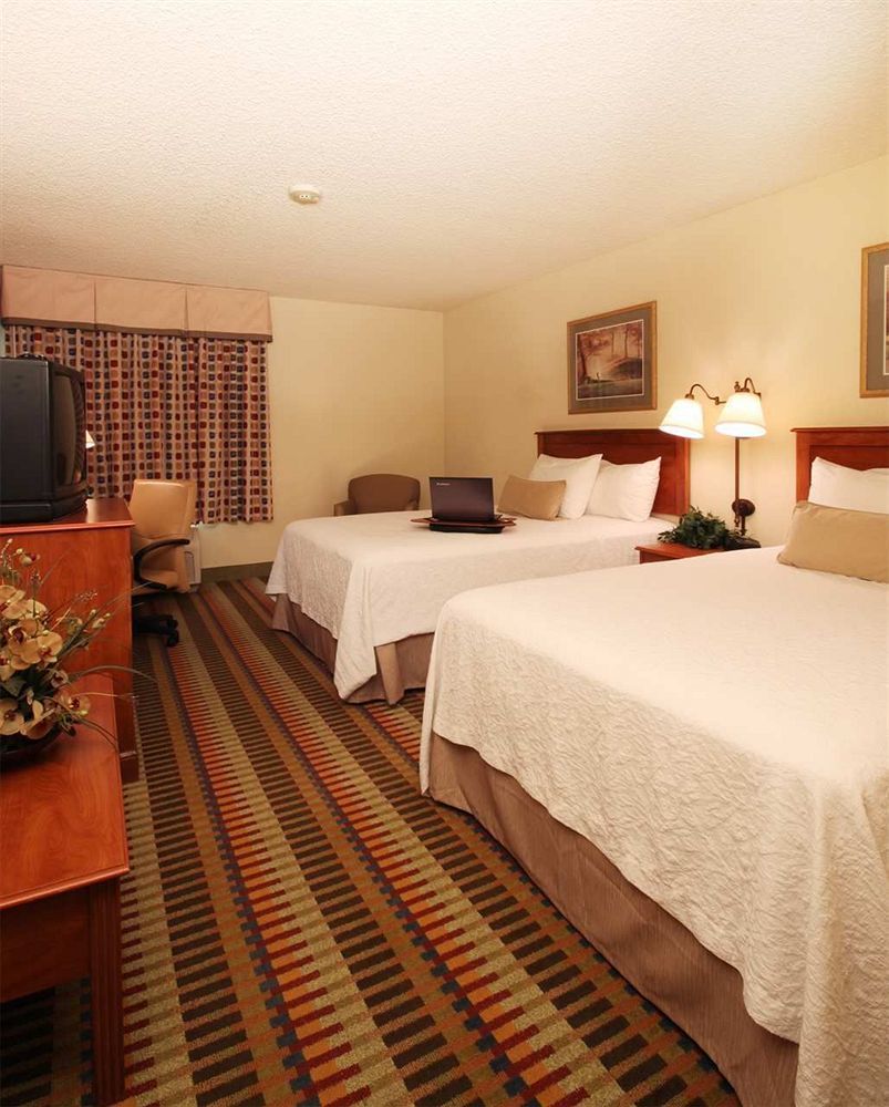 Hampton Inn Phoenix-צ'נדלר מראה חיצוני תמונה